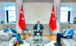 Atatürk Bulvarı’ndaki 12 kilometrelik yan yol yenileniyor