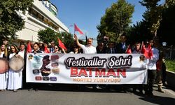 Batman'da Festivaller İçin Kortej Yürüyüşü Düzenlendi