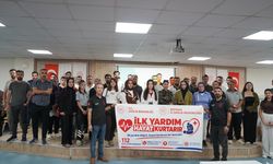 Batman'da Okul Görevlilerine İlk Yardım Eğitimi Verildi
