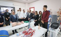 GAÜN'de 6 Uygulama Laboratuvarı Yenilenerek Açıldı