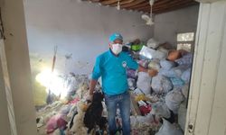 Ceylanpınar'da çöp evden 8 kamyon atık çıkarıldı