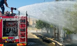 Siirt'te akaryakıt istasyonunun bahçesinde çıkan yangın söndürüldü
