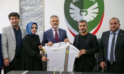 Suat Kılıç'tan Amedspor'a Ziyaret ve Başarı Dileği