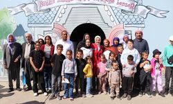Bakan Göktaş, TEKNOFEST'te çocuklarla buluştu