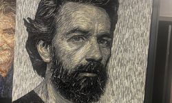 Deniz Sağdıç Atık Malzemeleri Sanat Eserine Dönüştürüyor