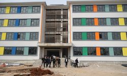 Cizre Kaymakamı Okul İnşaatlarını İnceledi