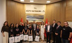 Cizre Kaymakamı Baycar, TEKNOFEST'te başarılı olan öğrencilerle görüştü
