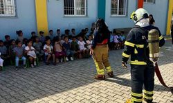 Cizre'de Anaokulu Öğrencilerine İtfaiye Eğitimi