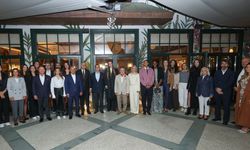 Koç Holding, A Milli Kadın Voleybol Takımı'nı Konuk Etti