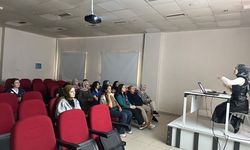 Kozluk Devlet Hastanesinde Ebelere Eğitim Verildi