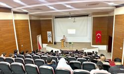 Silopi'de Gençlere Evlilik Öncesi Eğitim Verildi