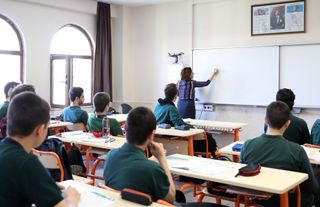 Meb 2023 2024 Ara Tatillerin Tarihini Açıkladı