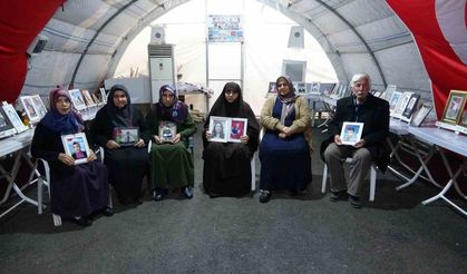 Diyarbakır annelerinden Ankara’da HDP önündeki eyleme destek