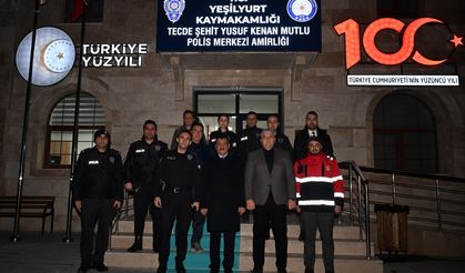 Başkan Gürkan görevi başında olan personelleri ziyaret etti