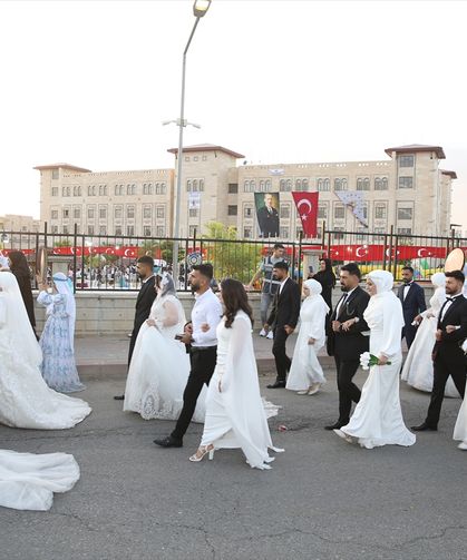 "Sağdıcım Polis Olsun Projesi" ile 40 çift dünyaevine girdi