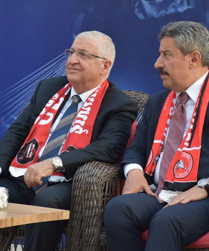 Milli Savunma Bakanı Güler, Şırnak'ta 'Kadın ve Gençlik Programı'nda konuştu: