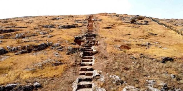 ‘Sonsuzluk Merdiveni’ kazısı uzadıkça uzuyor