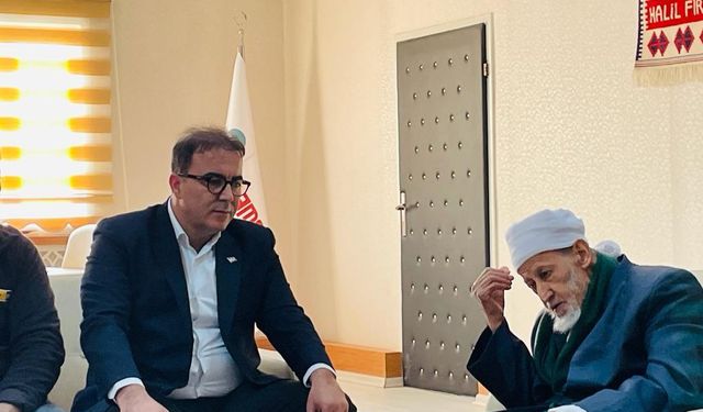Seyda Hoca, Başkan Fırat'ı ziyaret edip dua etti