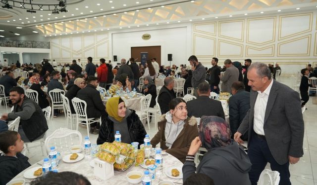 Başkan Kılınç'tan Belediye personeline iftar yemeği