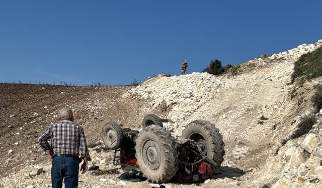 Polateli'nde Devrilen traktörün sürücüsü hayatını kaybetti