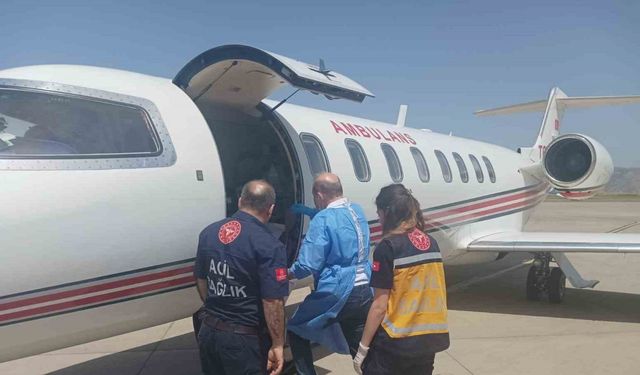 20 günlük bebek ambulans uçakla Ankara’ya sevk edildi