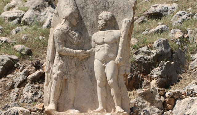 Arsemia Antik Kenti'nde yapılan kazılarla tarih aydınlanıyor
