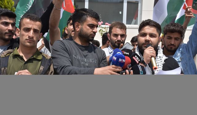 Şırnak'ta üniversite öğrencileri İsrail'in Gazze'ye yönelik saldırılarını protesto etti