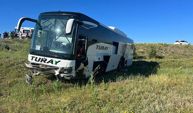 Şarampole inen yolcu otobüsünde 8 kişi yaralandı