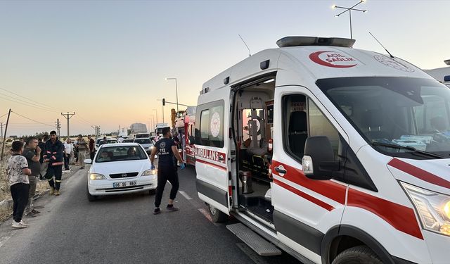 Adıyaman'da otomobilin devrilmesi sonucu 5 kişi yaralandı