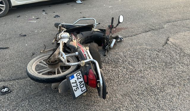 Adıyaman'da otomobill motosiklet kaza, sürücüsü yaralandı