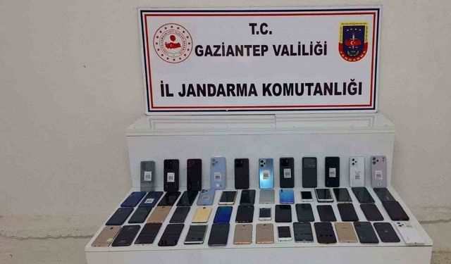 2,5 milyon TL değerinde kaçak telefon ele geçirildi