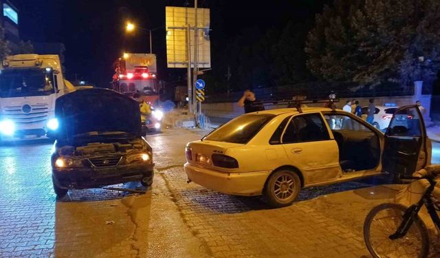 Adıyaman gölbaşı’nda iki otomobil çarpıştı 1 yaralı