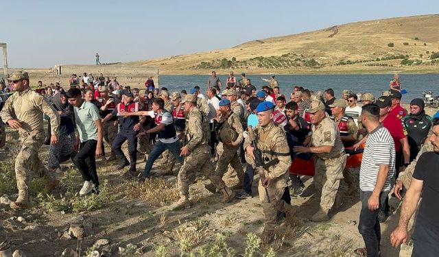 Arkadaşları ile birlikte baraja giren çocuk boğuldu