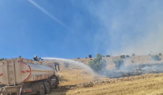 3 ilçede anız ve örtü yangınları söndürüldü