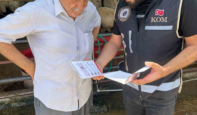 Polis ekiplerinden kurban pazarında sahte para uyarısı