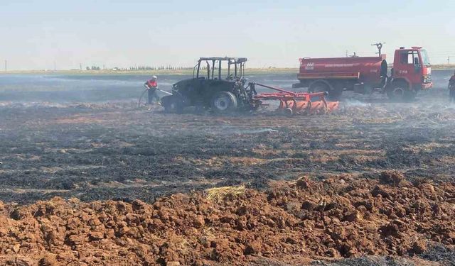 300 dönümlük buğday tarlası ve bir traktör kül oldu