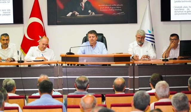 Adıyaman Belediyesi’nden esnafa destek toplantısı