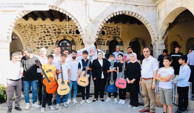 Cizre’de "Küçük Yürekler, Büyük Ustalar Projesi" hayata geçirildi