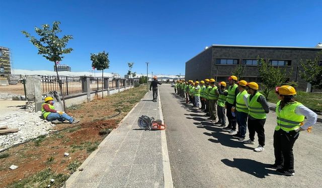 GİBTÜ çalışanlarına arama-kurtarma eğitimi