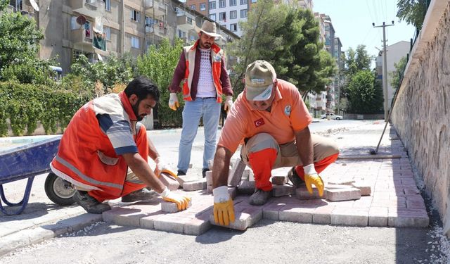 Muhtarlar, üstyapı hizmetleri için Başkan Canpolat’a teşekkür etti