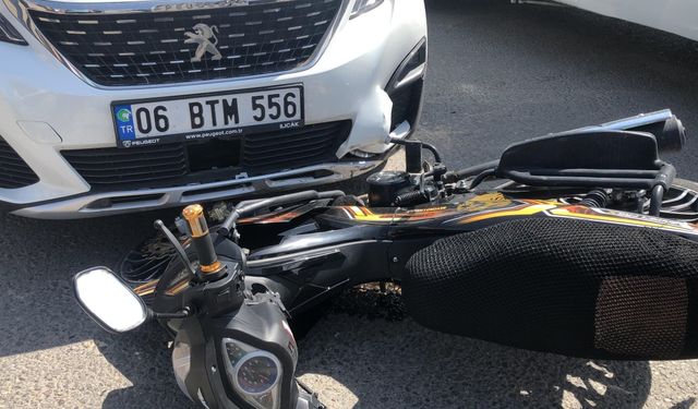 Adıyaman’da Otomobilin çarptığı motosiklet sürücüsü yaralandı