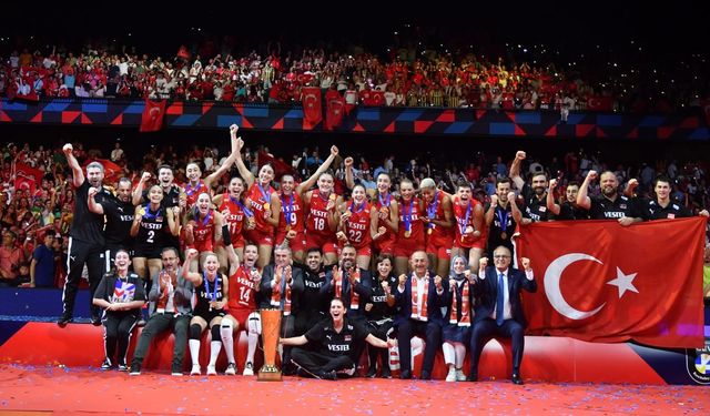 A Milli Kadın Voleybol Takımımızın 12+1 kişilik kadrosu açıklandı