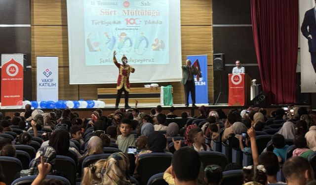 Siirt'te "100. Yılda Çocuklarımızla 100 Şenlikte Buluşuyoruz" etkinliği yapıldı