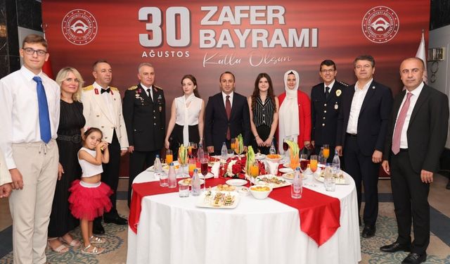 30 Ağustos Kabul Resepsiyonu'na dayanışma ruhu damga vurdu