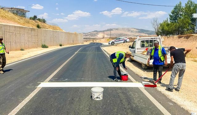 Adıyaman Belediyesi trafik güvenliğini artırmak için çalışmalarını sürdürüyor  - Videolu Haber