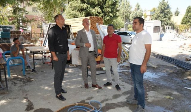 Adıyaman’da okul inşaatları çalışmaları yerinde incelendi