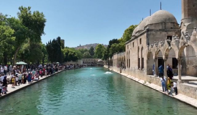 Balıklıgöl’e düşen çocuk kurtarıldı