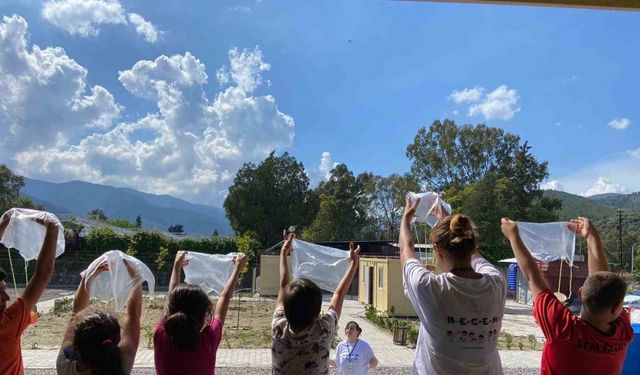 Çimko’dan depremden etkilenen çocuklara eğitim desteği