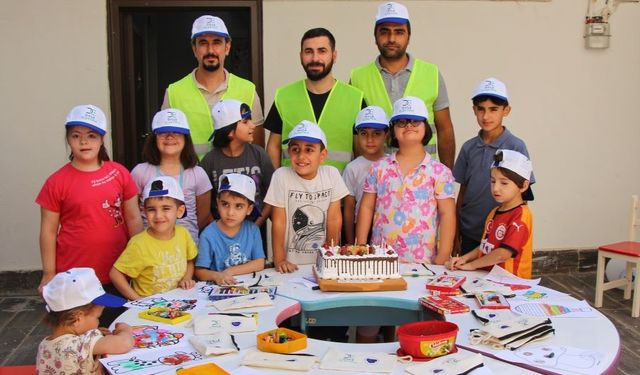 Dicle Gönüllüleri Mardin’de çocukları mutlu etti