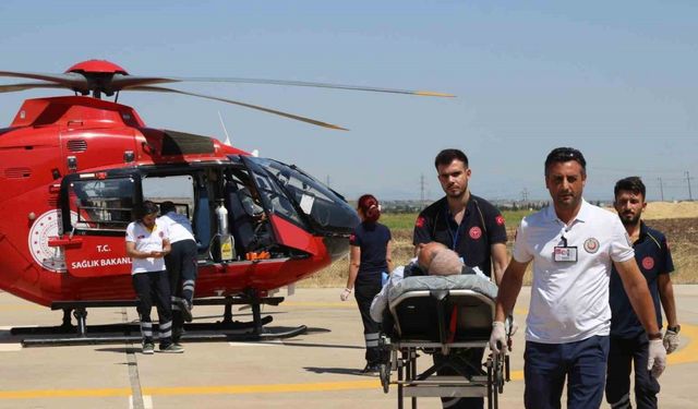 72 yaşındaki adam ambulans helikopterle hastaneye sevk edildi